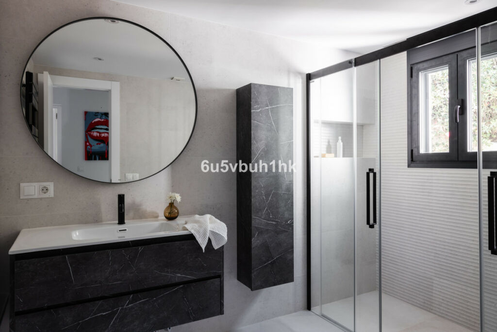 Detached Villa La Quinta Málaga - image 15