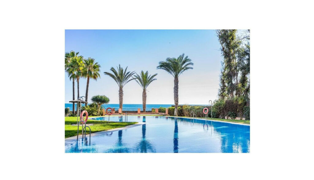 Penthouse Manilva Málaga - image 15