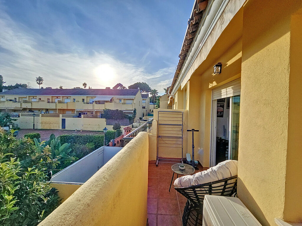 Townhouse El Padron Málaga - image 14