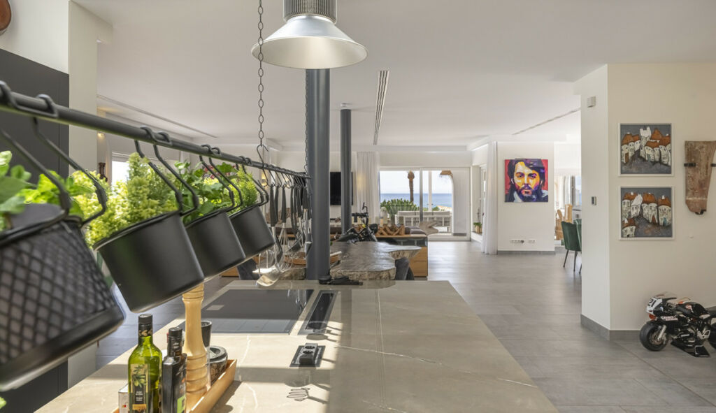 Detached Villa Elviria Málaga - image 18