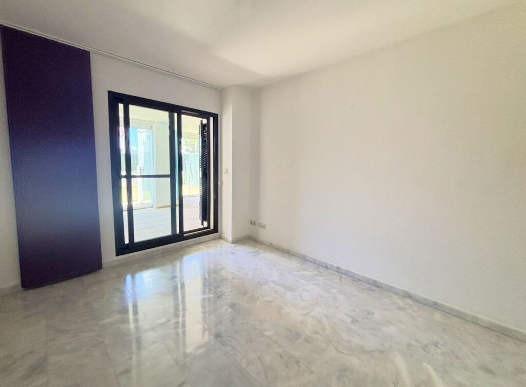 Ground Floor Apartment La Alcaidesa Cádiz - image 15