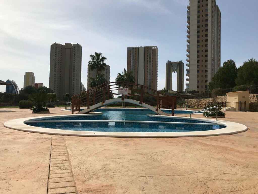 Middle Floor Apartment Benidorm Alicante - image 15