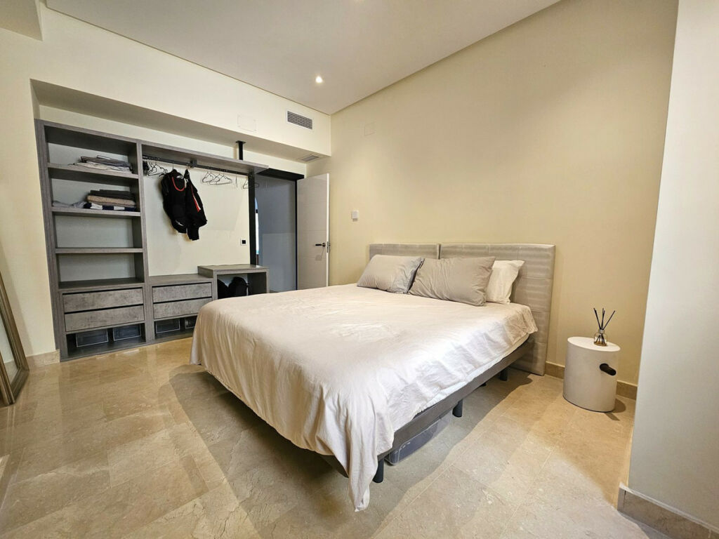 Middle Floor Apartment Puerto Banús Málaga - image 15
