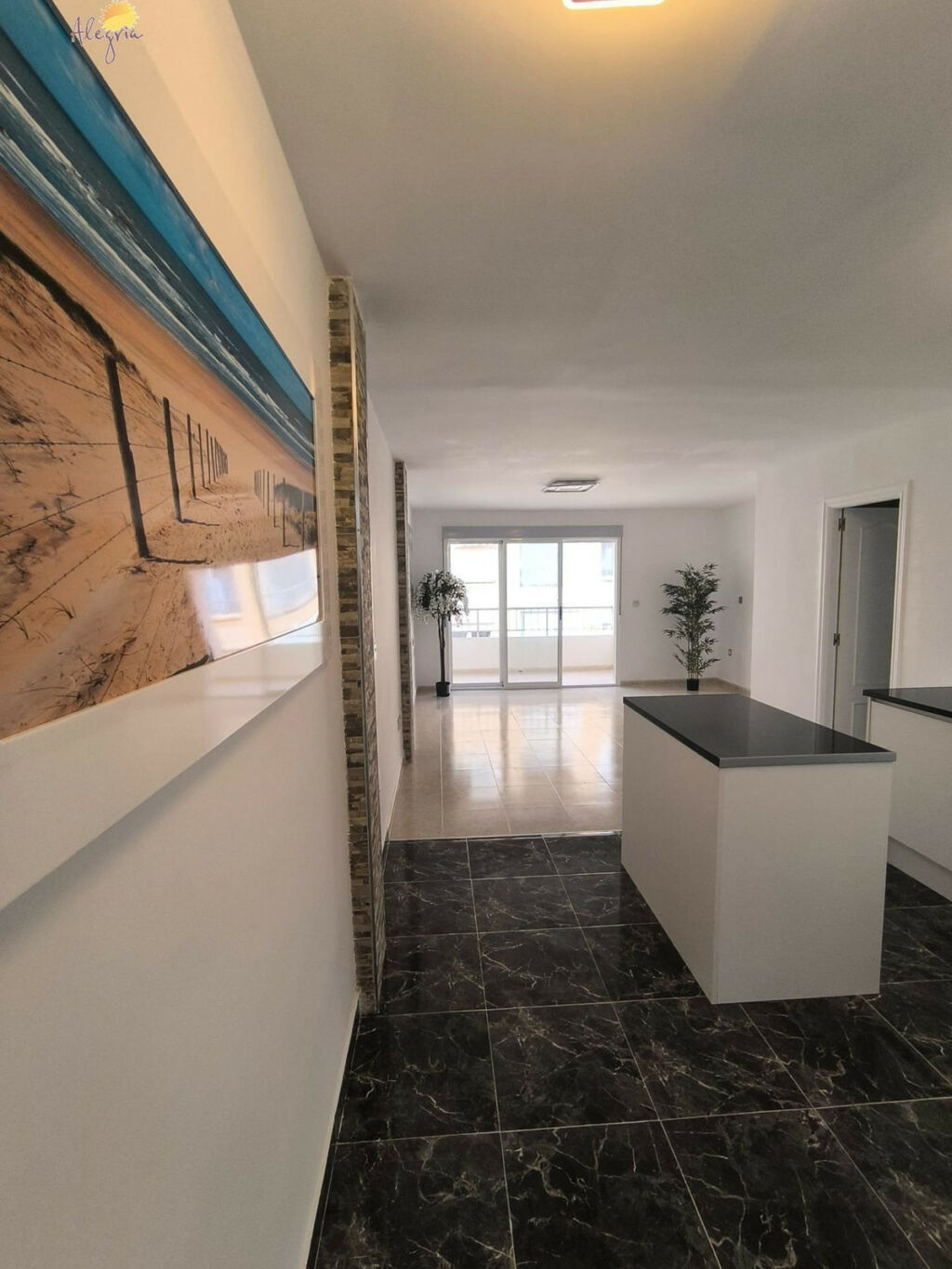 Middle Floor Apartment Torrevieja Alicante - image 15