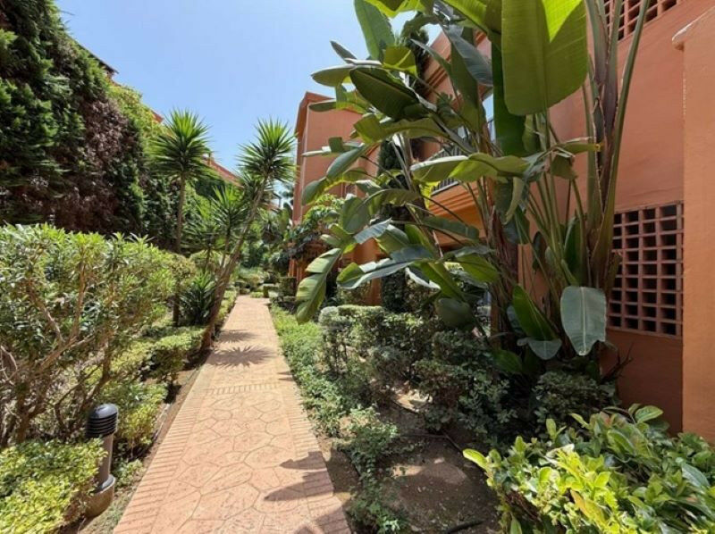 Ground Floor Apartment Estepona Málaga - image 15