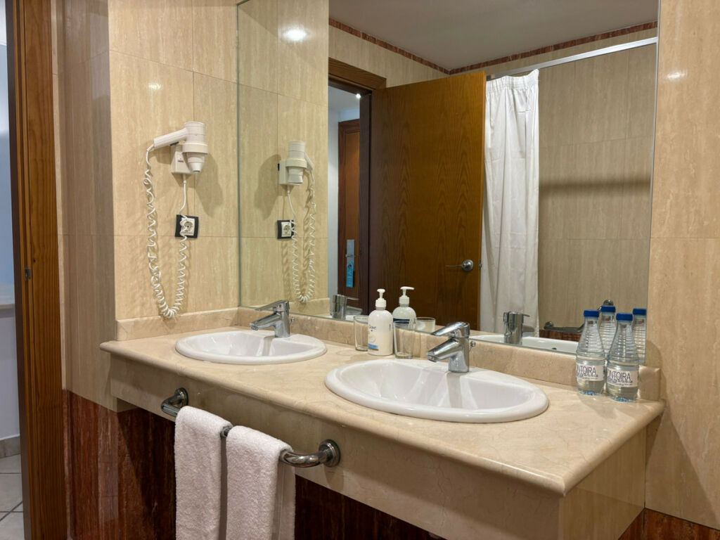 Middle Floor Apartment Benahavís Málaga - image 15
