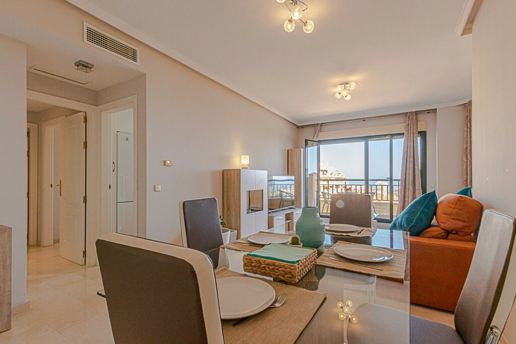 Middle Floor Apartment Benalmadena Málaga - image 15
