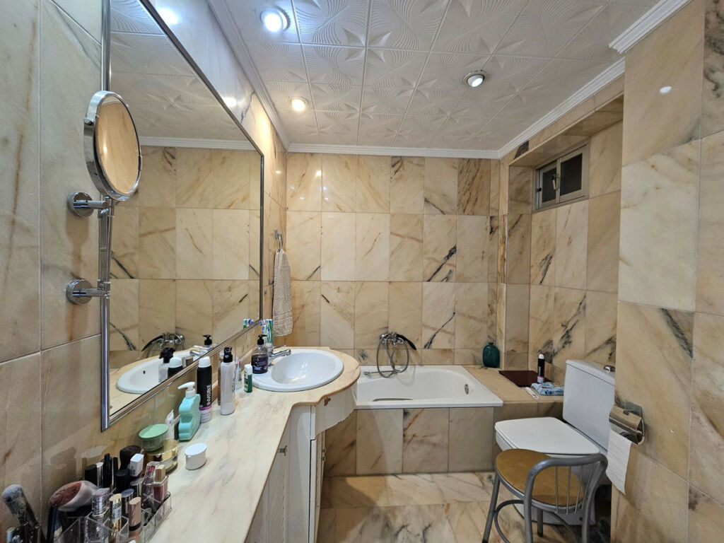 Top Floor Apartment Estepona Málaga - image 15
