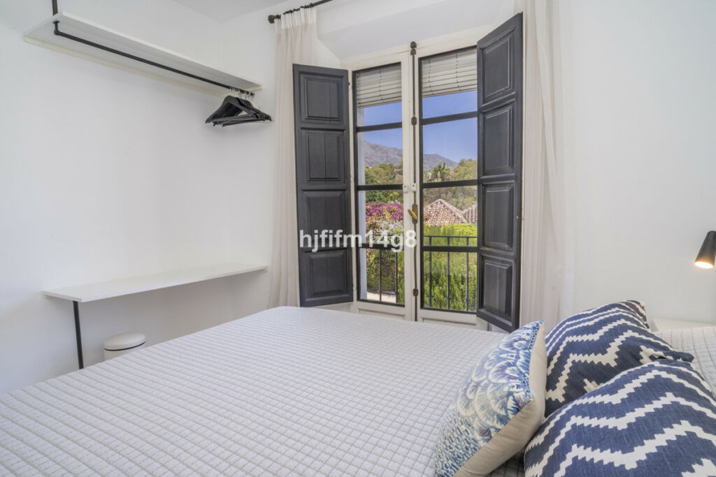 Townhouse Nueva Andalucía Málaga - image 15