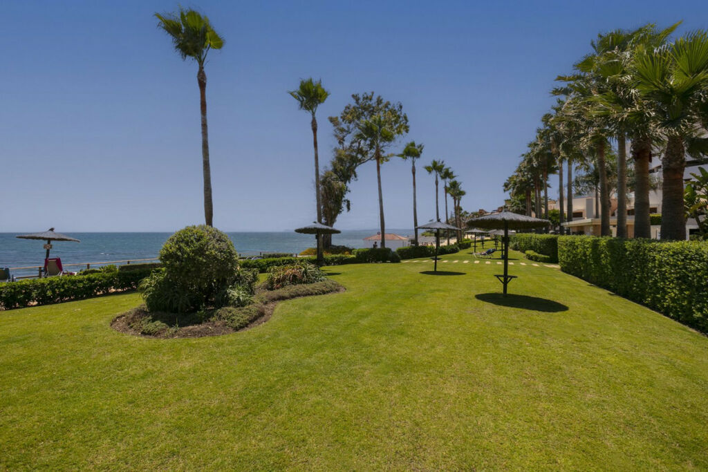 Penthouse Duplex Estepona Málaga - image 15