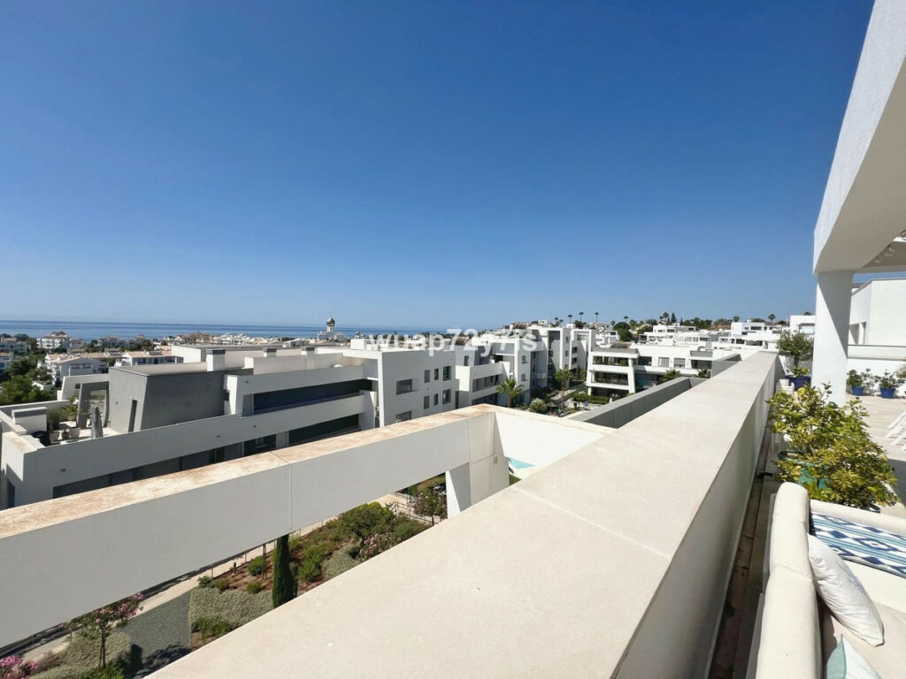 Penthouse Estepona Málaga - image 15