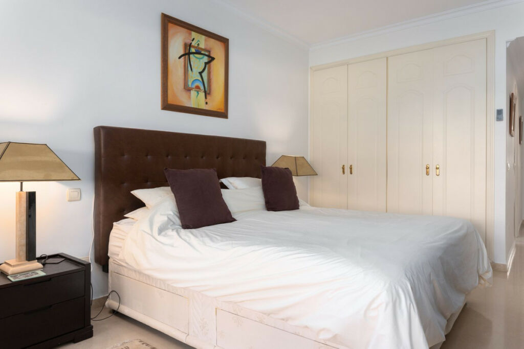 Ground Floor Apartment Puerto Banús Málaga - image 14