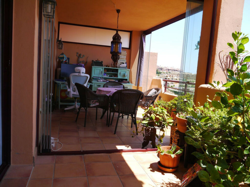Middle Floor Apartment Calahonda Málaga - image 15
