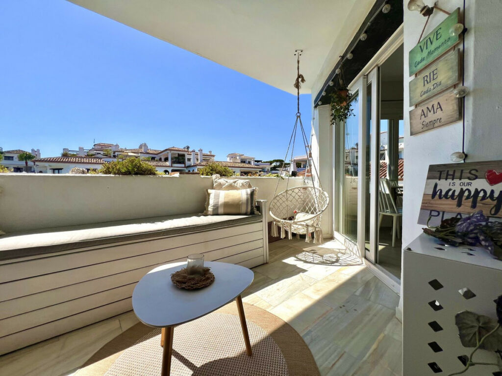 Top Floor Apartment Calahonda Málaga - image 15