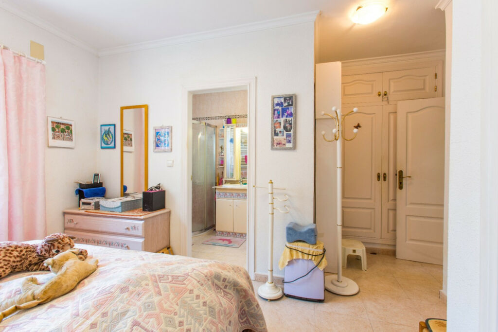 Detached Villa Calpe Alicante - image 15