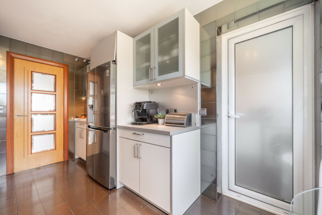 Middle Floor Apartment Puerto Banús Málaga - image 15