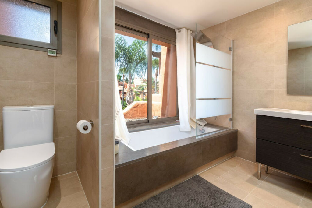 Penthouse New Golden Mile Málaga - image 15