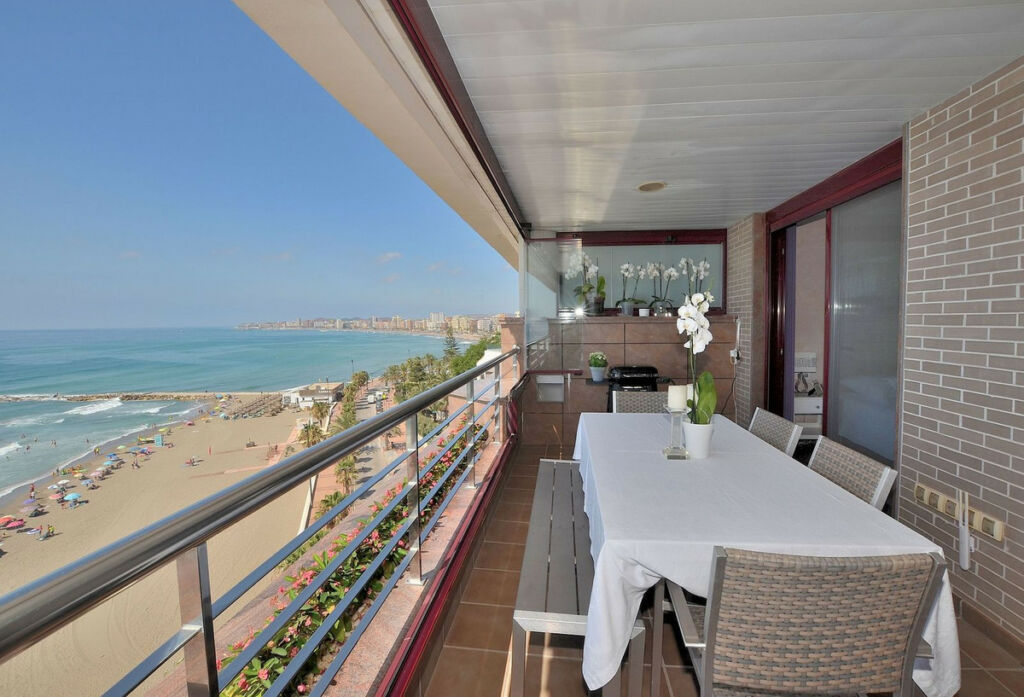 Penthouse Carvajal Málaga - image 15