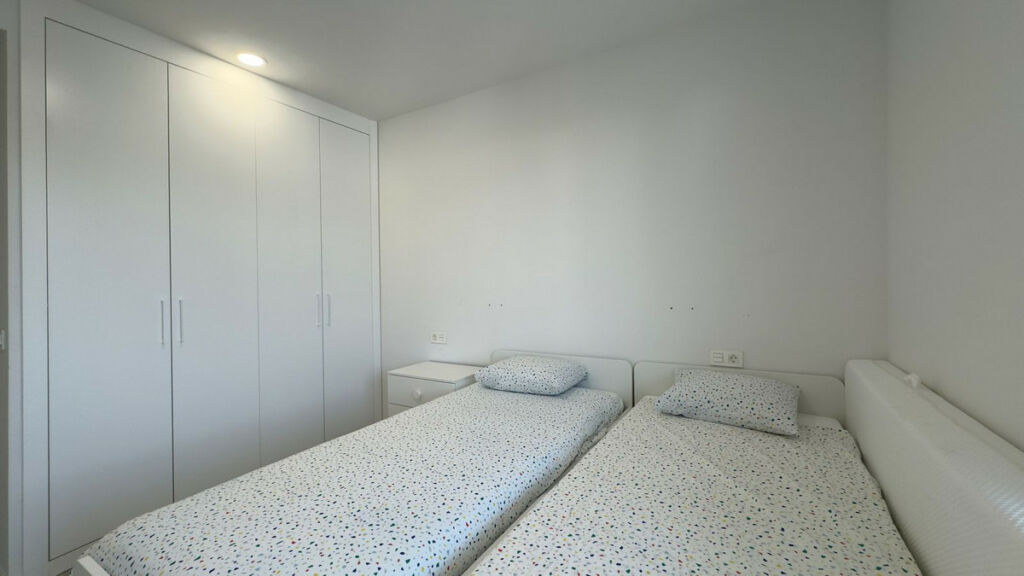 Top Floor Apartment Nueva Andalucía Málaga - image 15