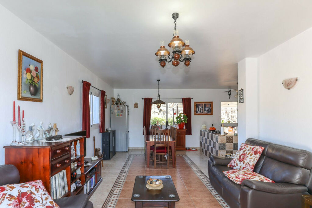 Detached Villa Tolox Málaga - image 15