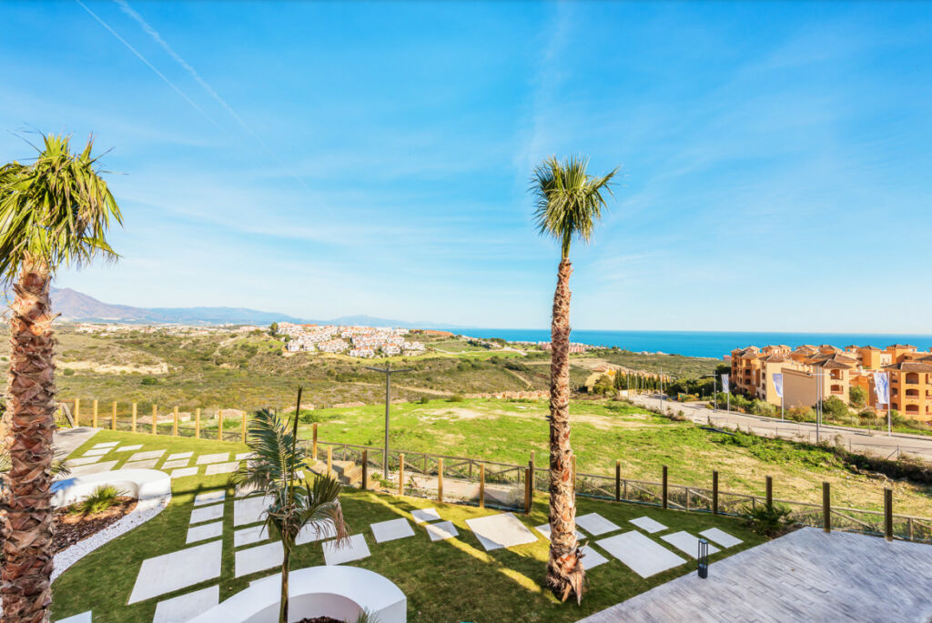 Middle Floor Apartment Manilva Málaga - image 15