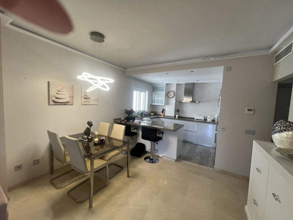 Penthouse Estepona Málaga - image 15