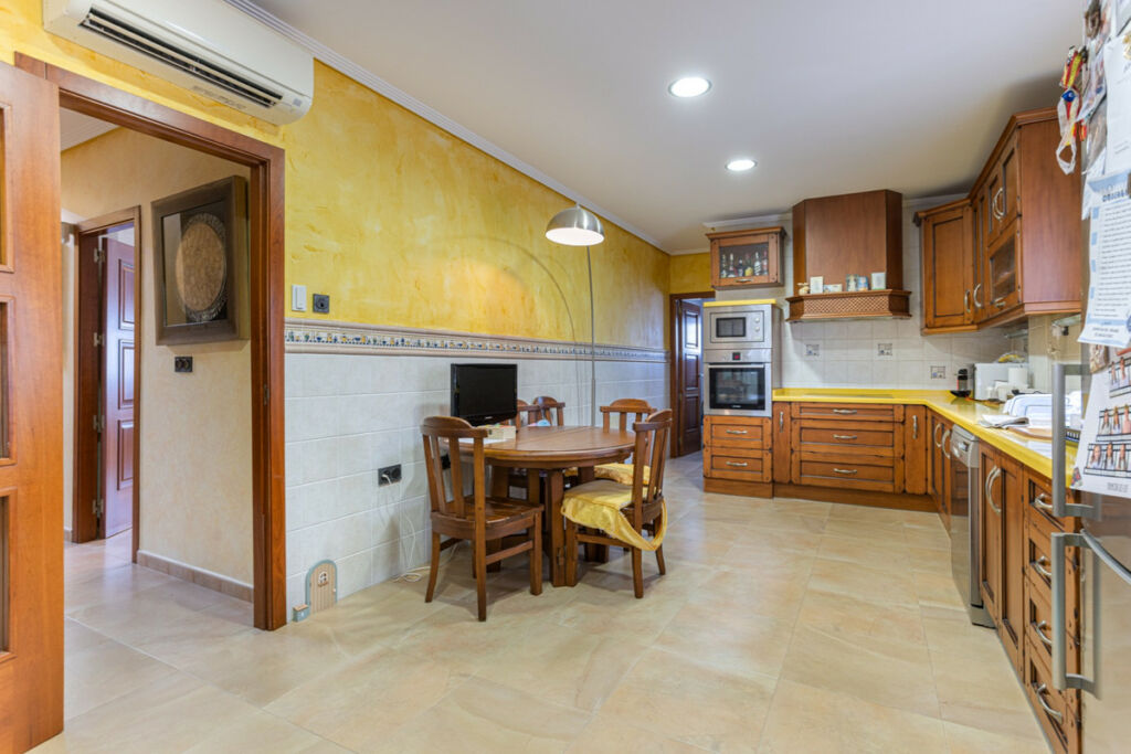 Detached Villa Los Montesinos Alicante - image 15