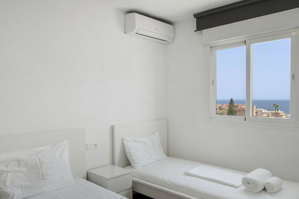 Penthouse Fuengirola Málaga - image 15