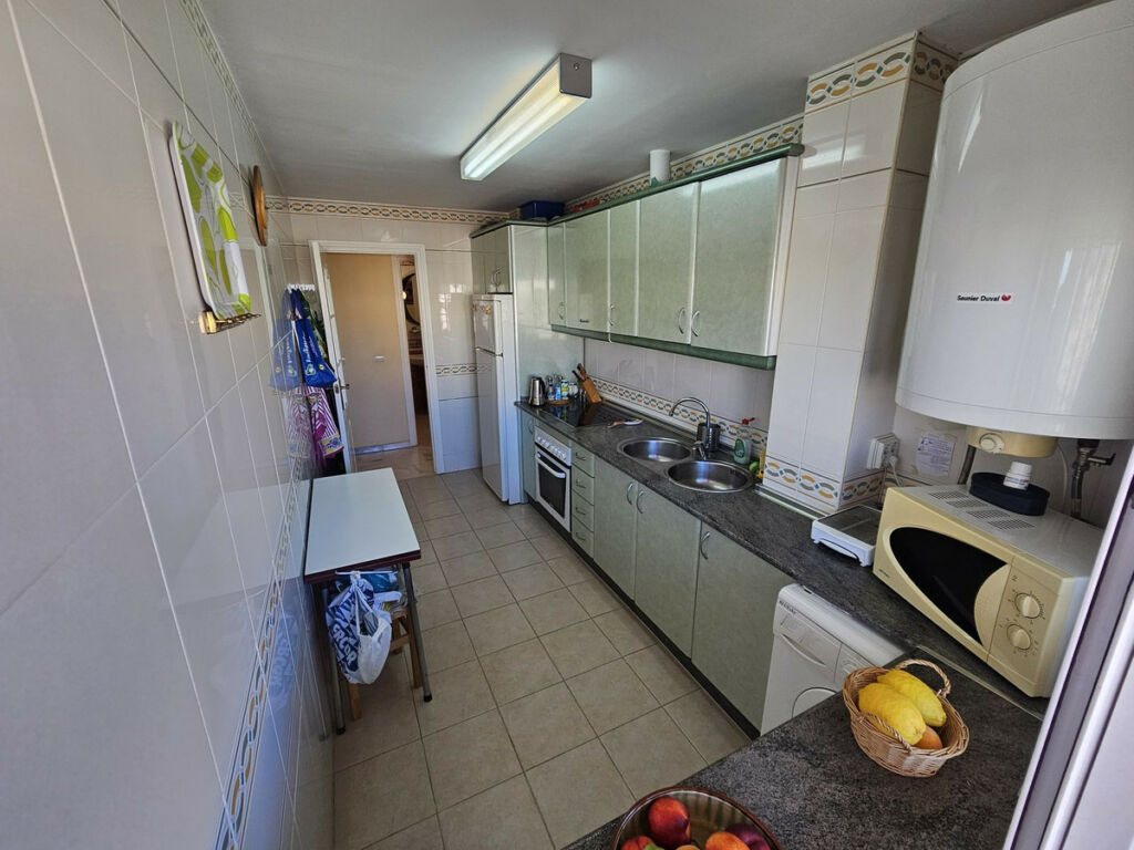 Middle Floor Apartment San Luis de Sabinillas Málaga - image 14