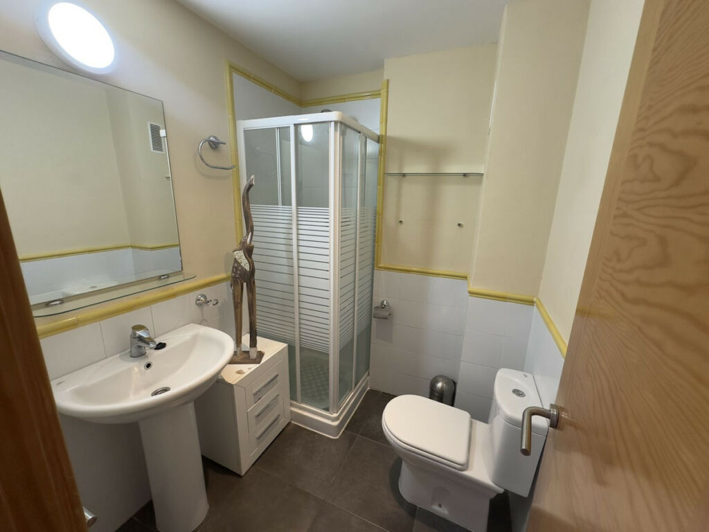 Middle Floor Apartment Riviera del Sol Málaga - image 15