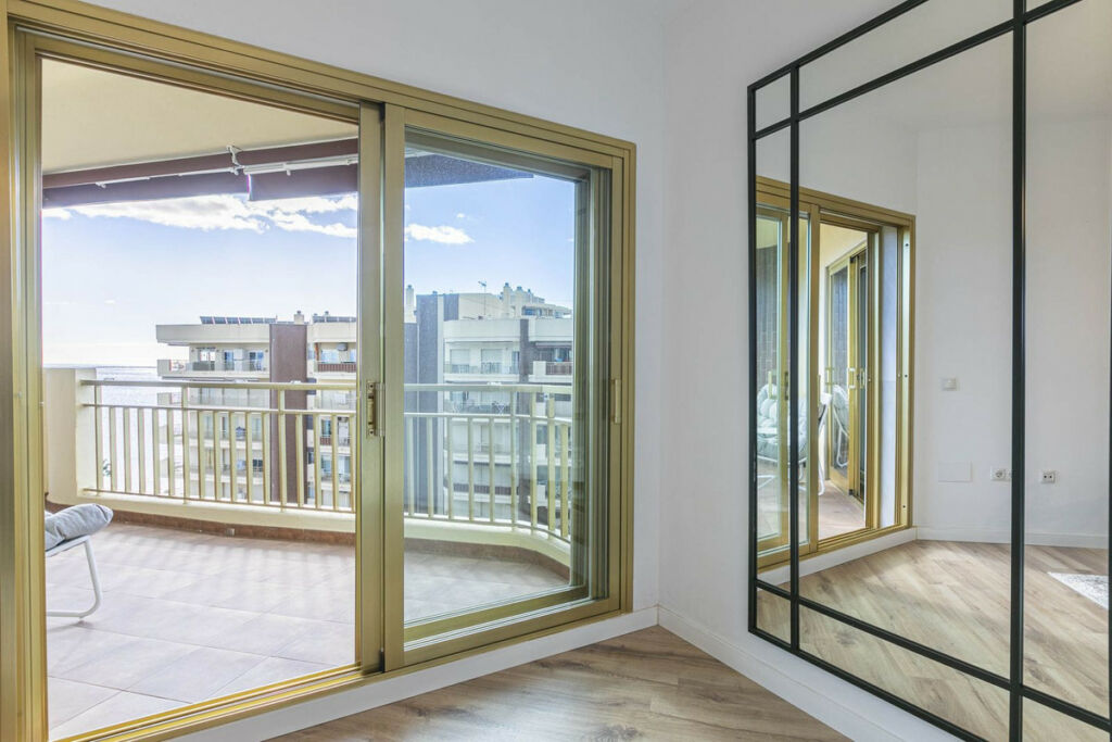 Top Floor Apartment Fuengirola Málaga - image 15