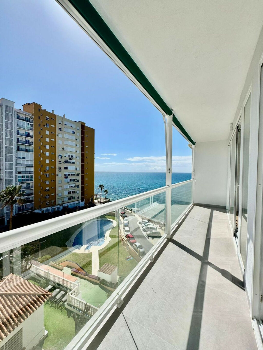 Middle Floor Apartment Calahonda Málaga - image 16