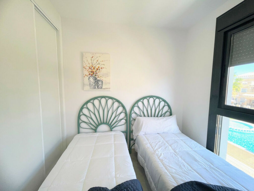 Penthouse Villamartin Alicante - image 15