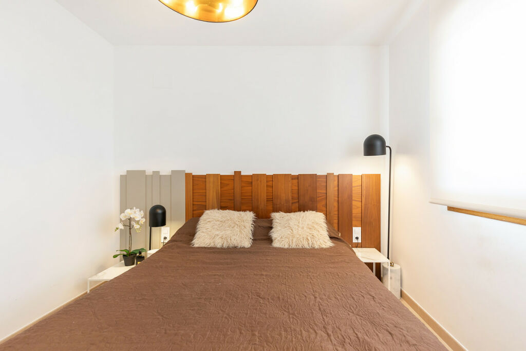 Middle Floor Apartment Villamartin Alicante - image 16