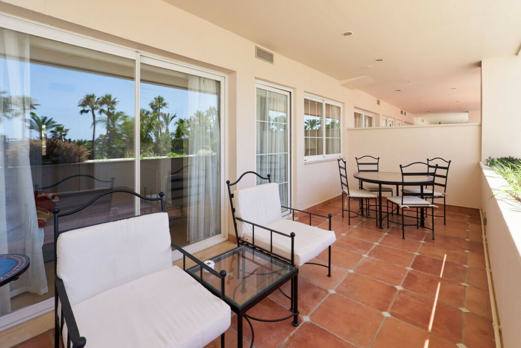 Middle Floor Apartment The Golden Mile Málaga - image 16