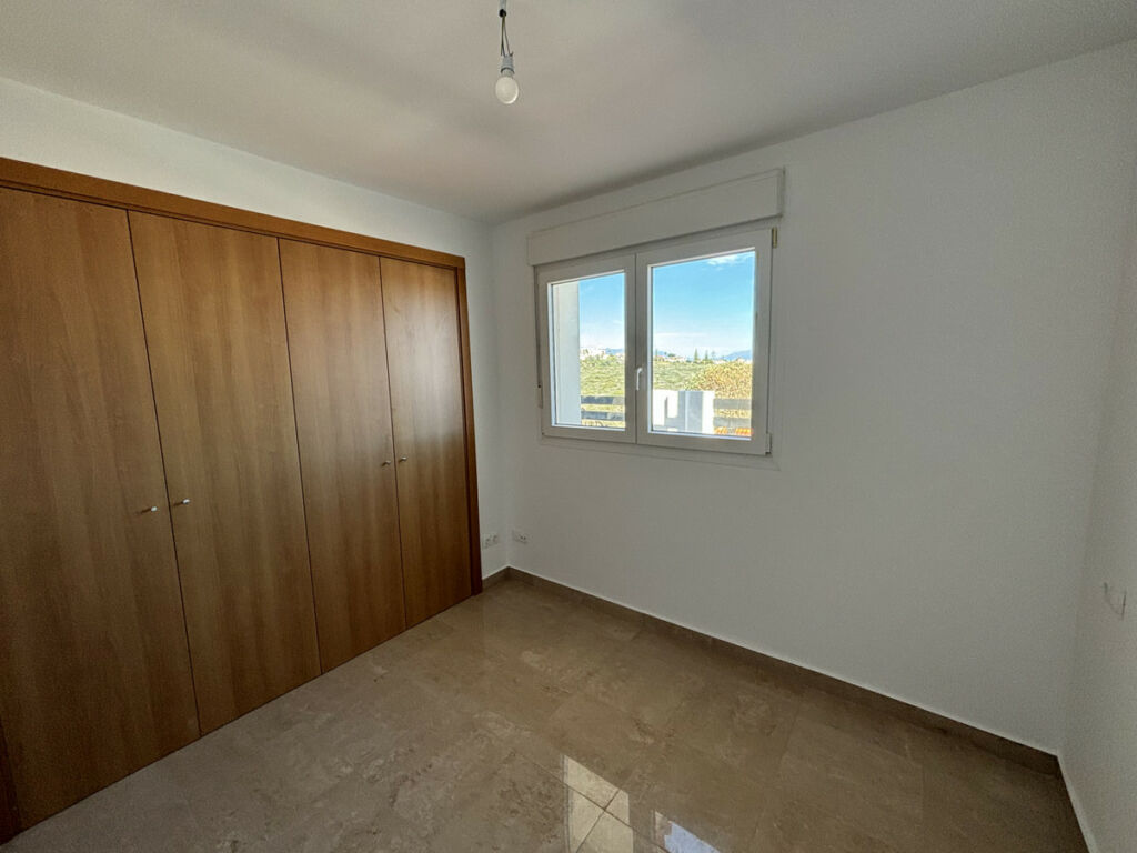 Ground Floor Apartment La Duquesa Málaga - image 16