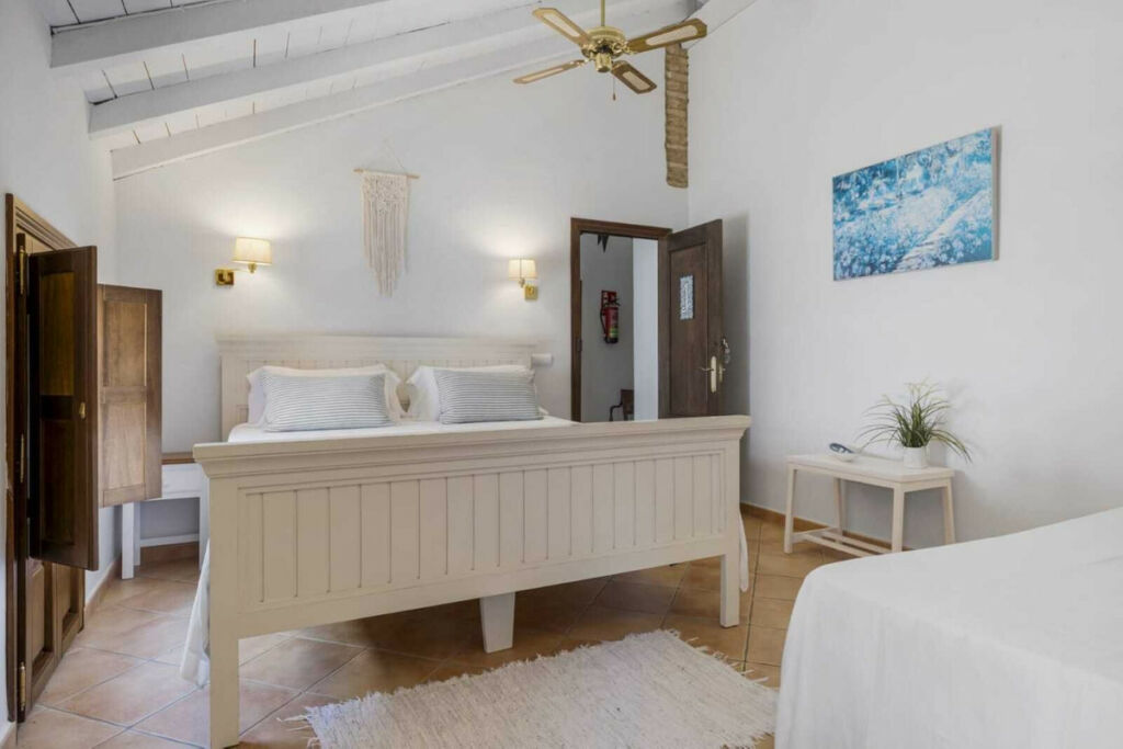 Detached Villa Cortes de la Frontera Málaga - image 16