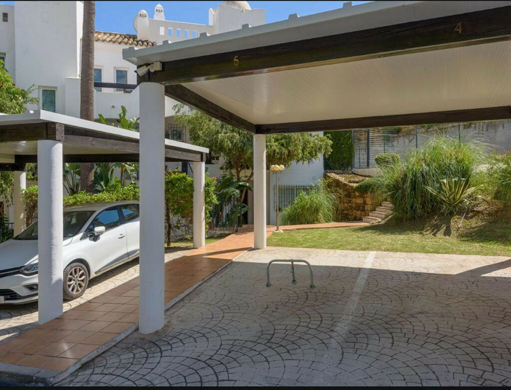 Ground Floor Apartment Benahavís Málaga - image 28