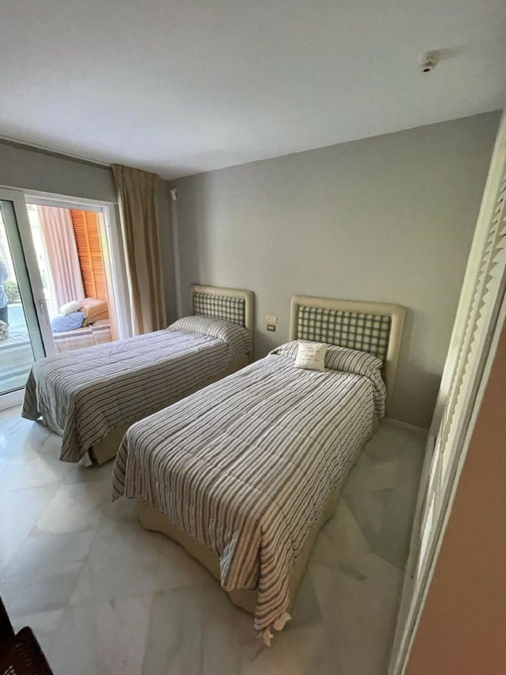 Middle Floor Apartment Puerto Banús Málaga - image 16