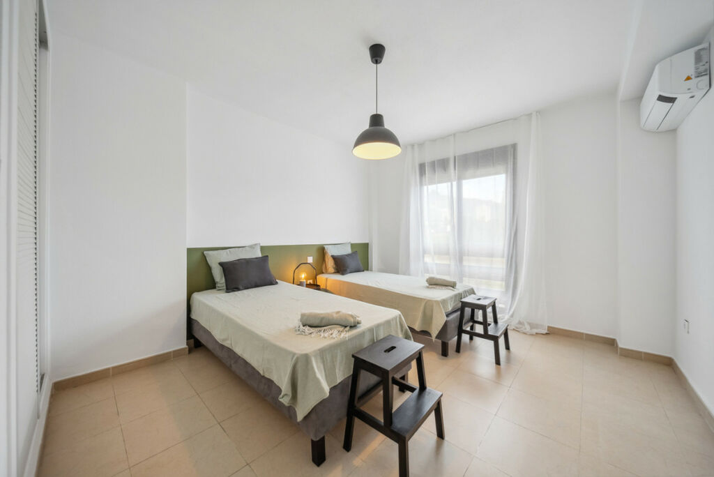 Middle Floor Apartment Nueva Andalucía Málaga - image 16