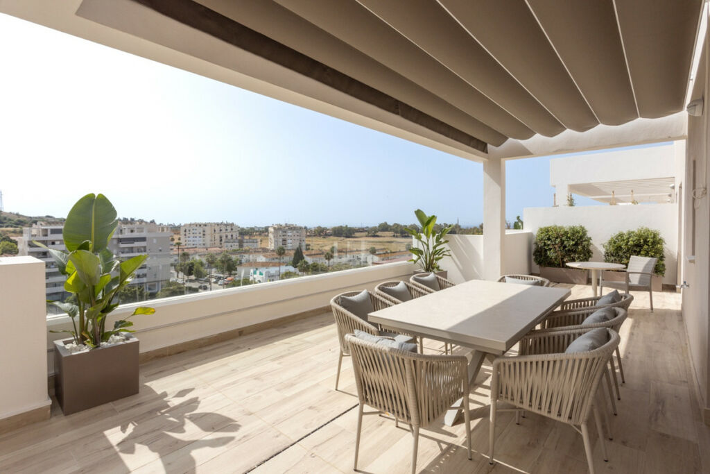 Middle Floor Apartment Nueva Andalucía Málaga - image 16