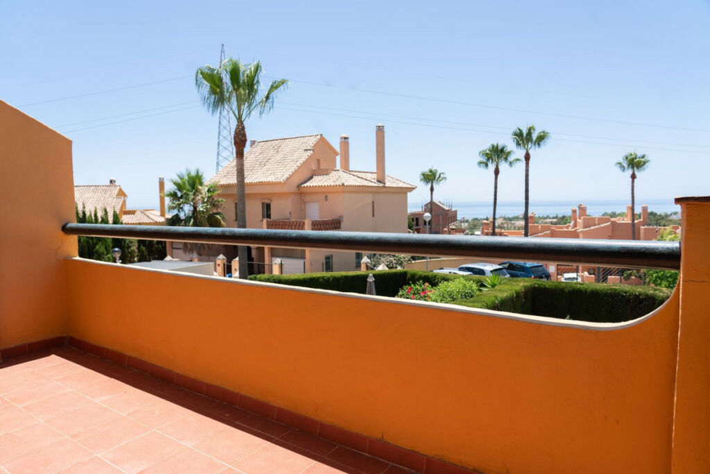 Semi-Detached House Riviera del Sol Málaga - image 16