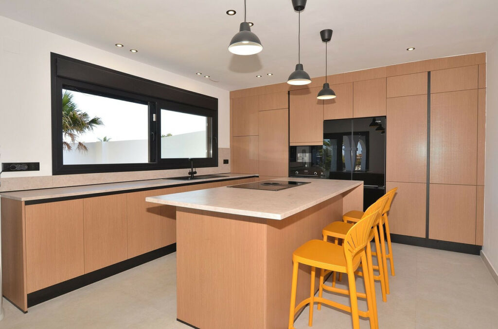 Detached Villa El Coto Málaga - image 16