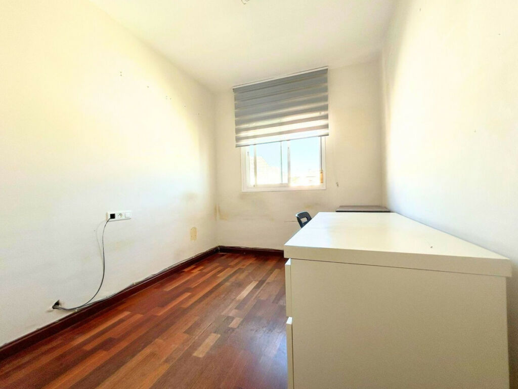 Middle Floor Apartment Las Lagunas Málaga - image 18