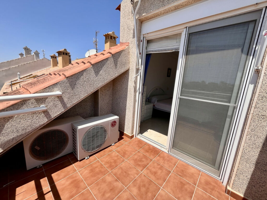 Penthouse Dehesa de Campoamor Alicante - image 16