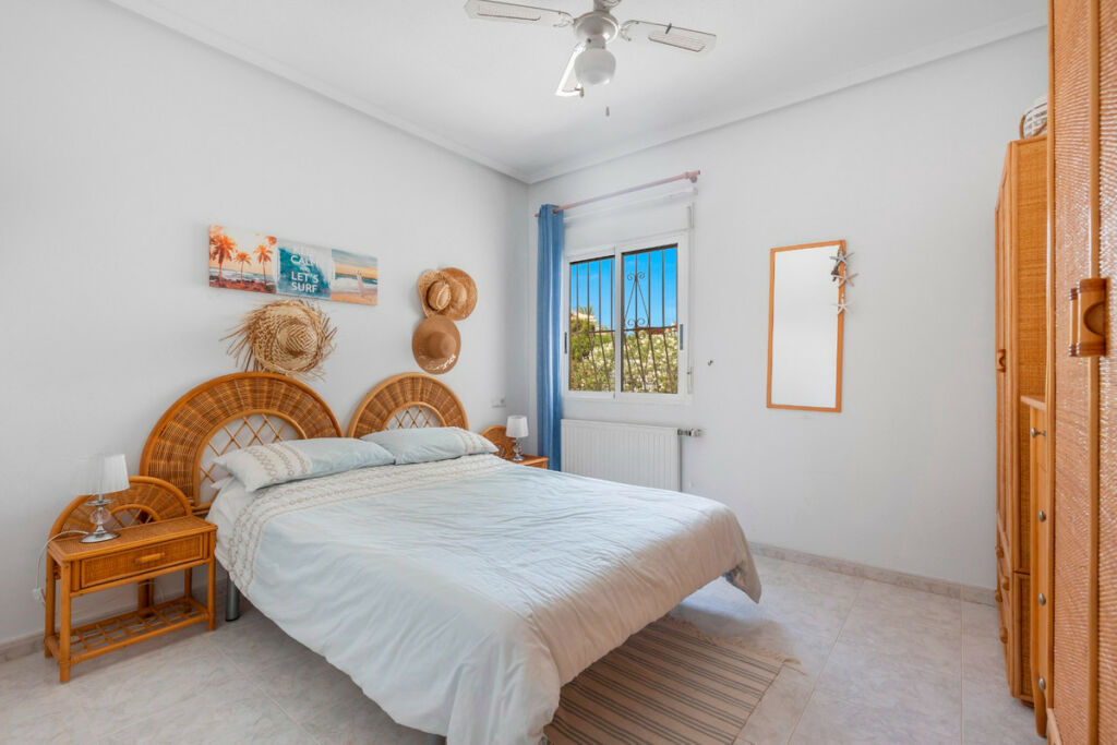Detached Villa San Fulgencio Alicante - image 16