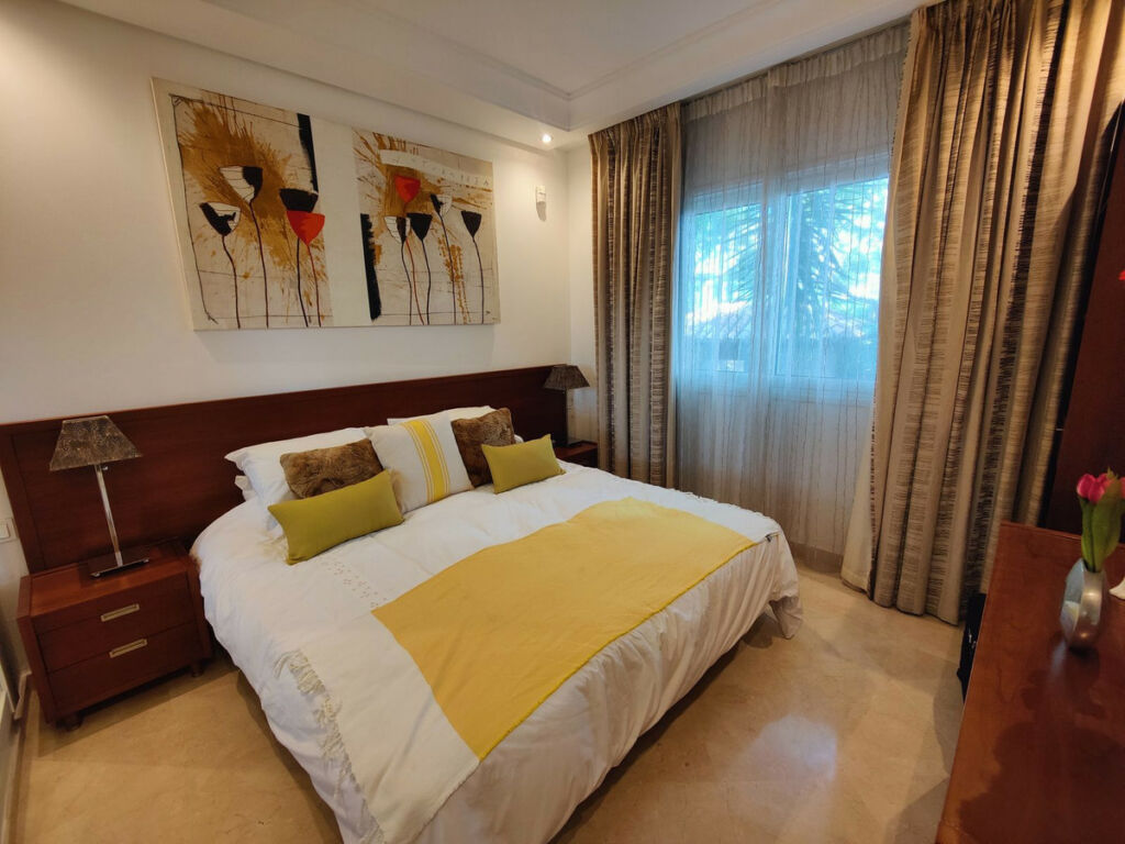 Ground Floor Apartment Puerto Banús Málaga - image 16
