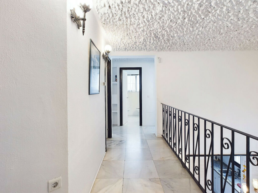 Duplex Estepona Málaga - image 16