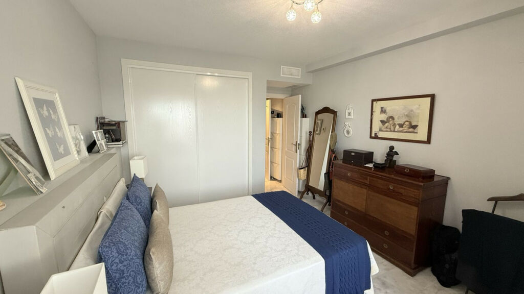 Middle Floor Apartment Reserva de Marbella Málaga - image 16