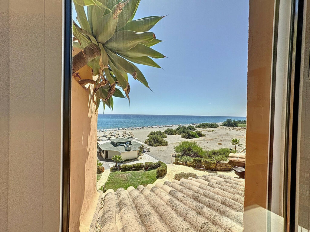 Penthouse Manilva Málaga - image 16